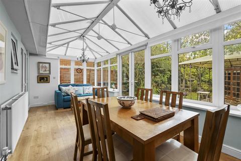 3 bedroom semi-detached house for sale, Cameron Close, Leamington Spa