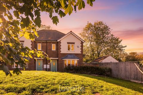 3 bedroom semi-detached house for sale, Gervase Holles Way, Grimsby DN33