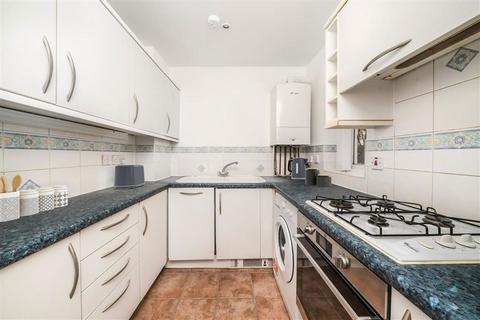 2 bedroom flat for sale, Island Row, London E14