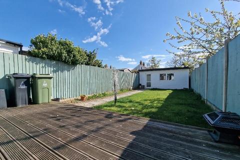 2 bedroom semi-detached house for sale, Queens Road, Burnham-On-Crouch CM0