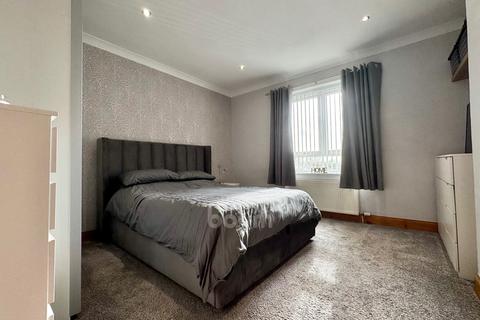 22 Bathville Road, Kilbirnie, KA25 6AJ