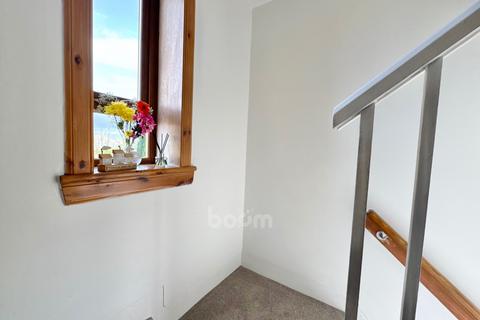 22 Bathville Road, Kilbirnie, KA25 6AJ