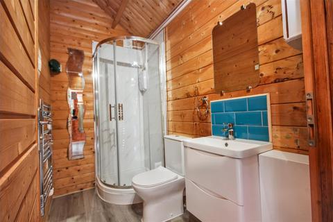 undefined, SALMONS ROAD, EFFINGHAM, KT24