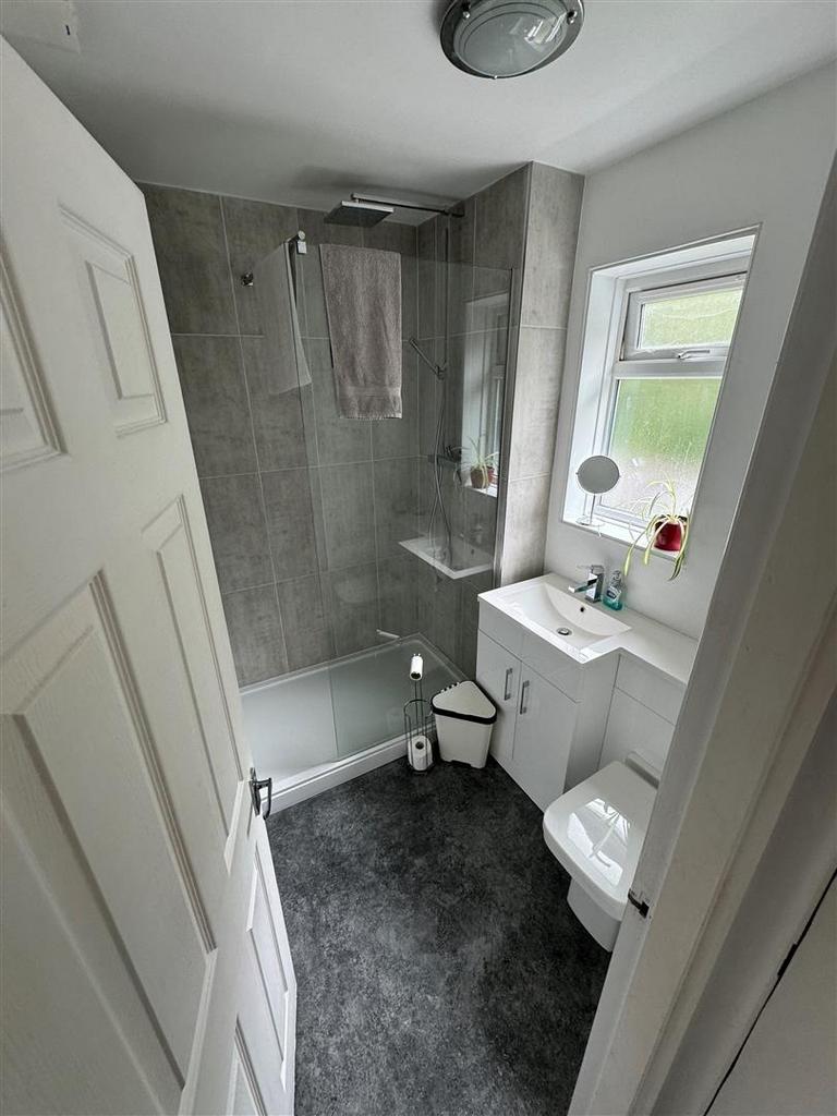 Shower room.jpg