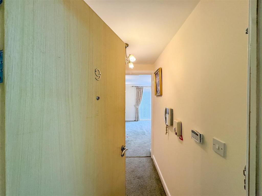 Image00010.jpeg