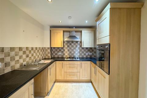 2 bedroom apartment for sale, Royal Court, Worksop S80