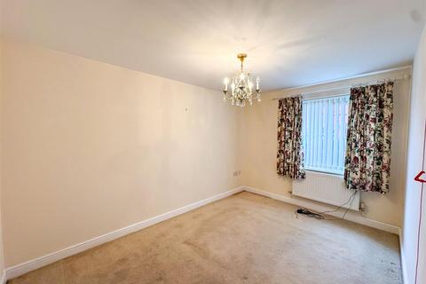 2 bedroom apartment for sale, Royal Court, Worksop S80