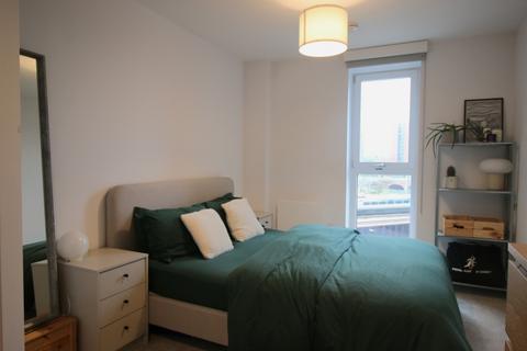 2 bedroom apartment to rent, Novella, Manchester M3