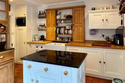 4 bedroom terraced house for sale, West Terrace, Penarth