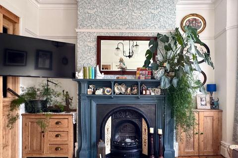 4 bedroom terraced house for sale, West Terrace, Penarth