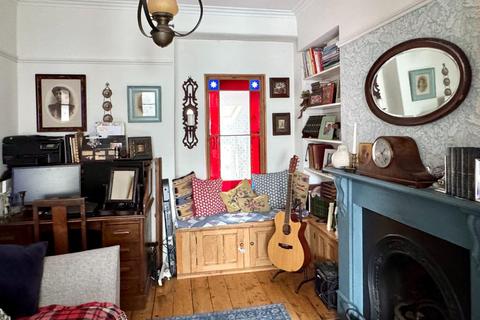 4 bedroom terraced house for sale, West Terrace, Penarth