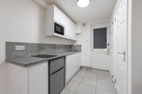 undefined, Hardman Road, Kingston, Kingston upon Thames, KT2