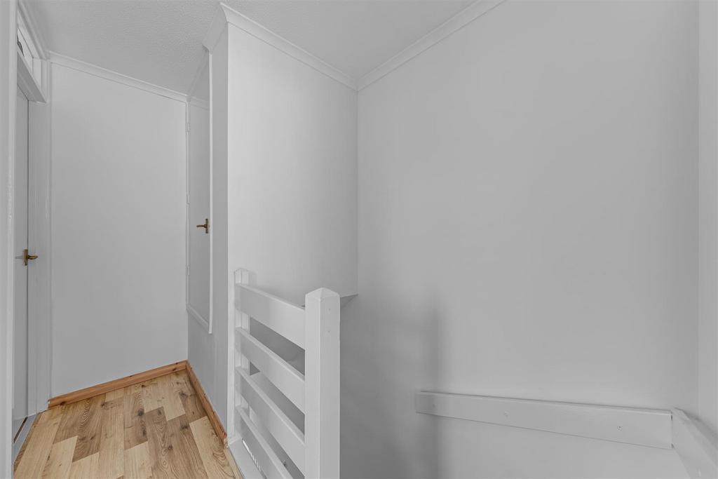 7 Montagu Dr Web11.jpg