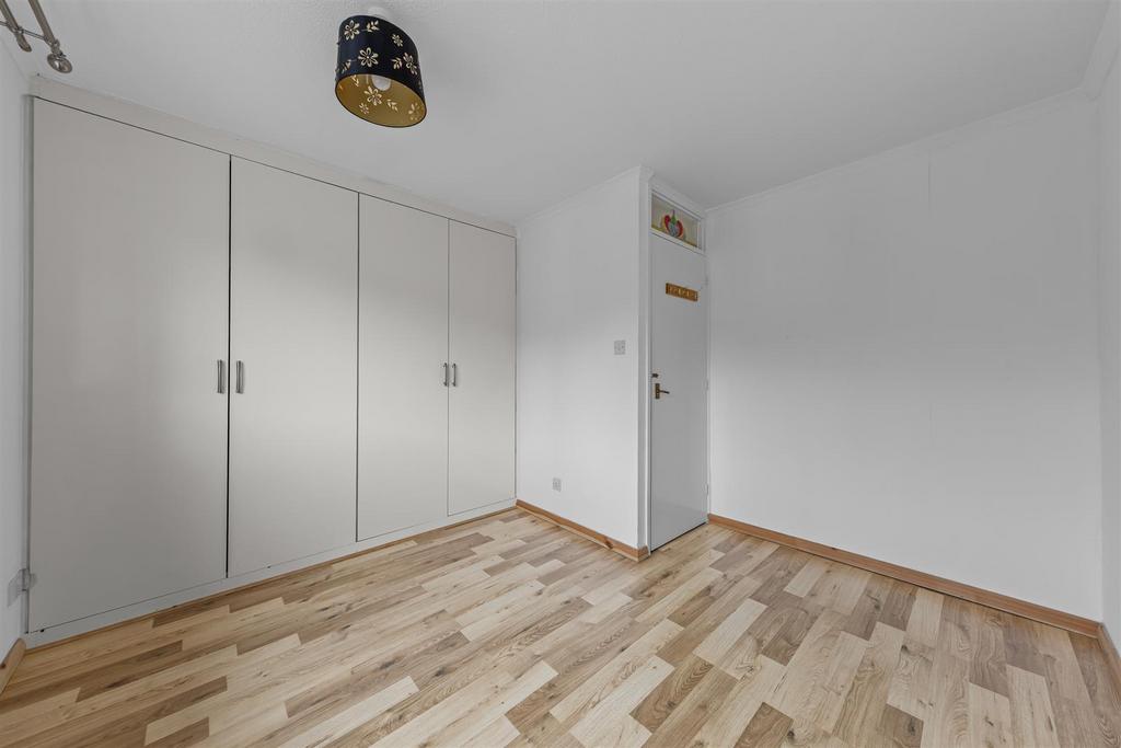 7 Montagu Dr Web15.jpg