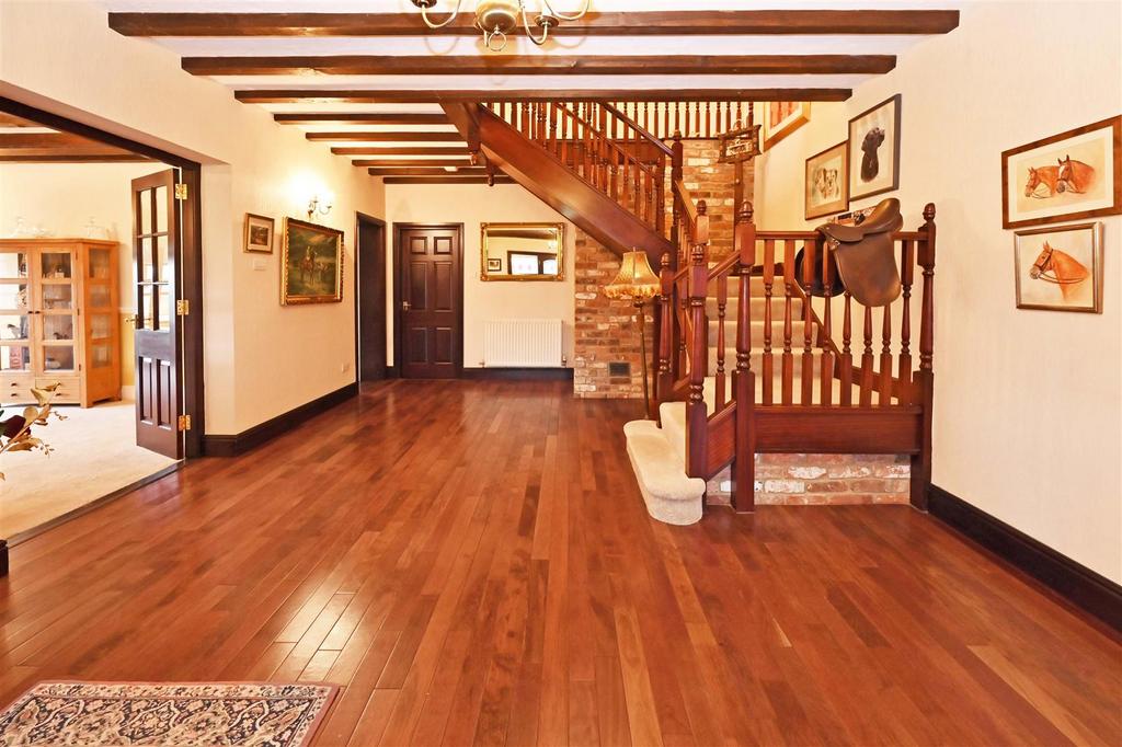 House Interior (27).JPG