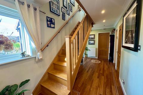 4 bedroom detached house for sale, Raleigh Close Old Hall, Warrington