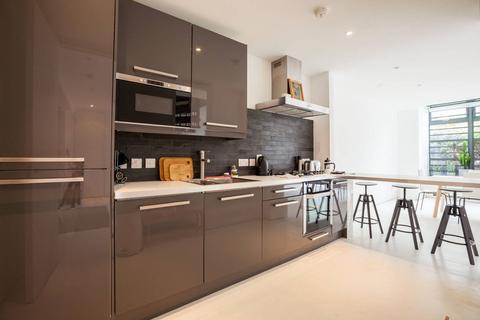 3 bedroom flat to rent, Chilton Street, Shoreditch, London, E2