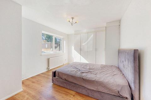 undefined, September Way, Stanmore HA7