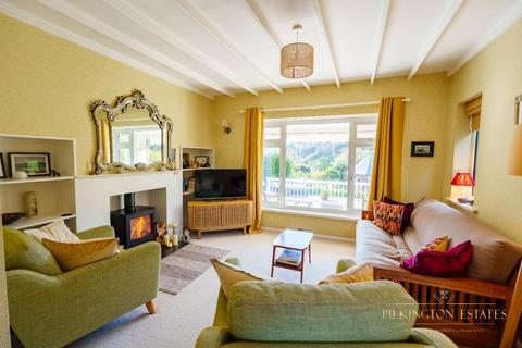 2 bedroom detached bungalow for sale, Kingsand, Cornwall PL10