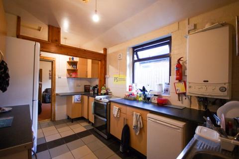 6 bedroom terraced house to rent, Tiverton Road, Birmingham B29