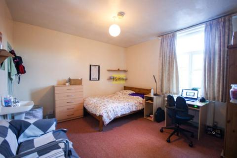 6 bedroom terraced house to rent, Tiverton Road, Birmingham B29
