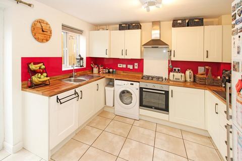 3 bedroom semi-detached house for sale, Oliver Close, Kempston, Bedford, MK42