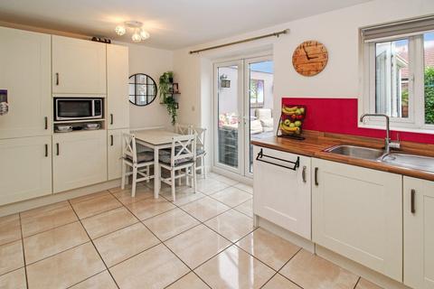 3 bedroom semi-detached house for sale, Oliver Close, Kempston, Bedford, MK42