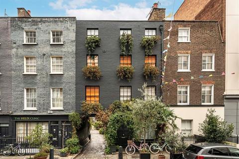 undefined, Warren Mews, London W1T