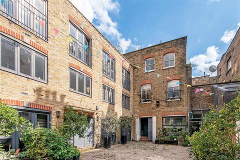 undefined, Warren Mews, London W1T