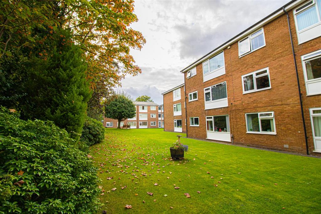 Block - Communal Garden