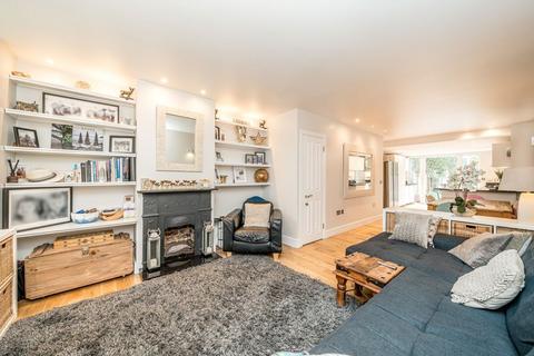 undefined, Brook Road, St Margarets TW1