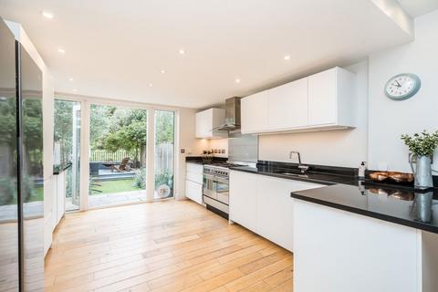 undefined, Brook Road, St Margarets TW1