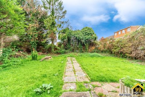 3 bedroom semi-detached house for sale, Moreteyne Road, Marston Moretaine, Bedford, Bedfordshire, MK43