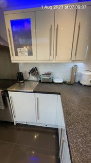 6 bedroom terraced house to rent, Heeley Road, Birmingham B29
