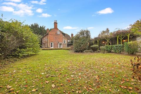 6 bedroom detached house for sale, Seymour Road, Rainham, ME8