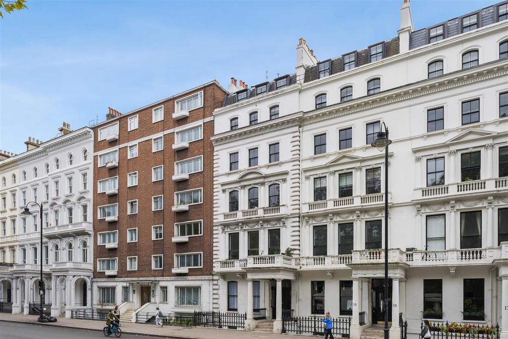 98935 Flat 8 13 Cromwell Road(2).jpg