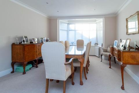 undefined, Glendale Avenue, Edgware, HA8