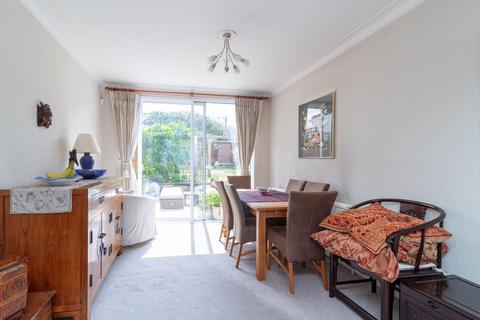 undefined, Brook Avenue, Edgware, HA8