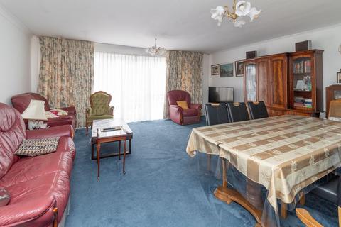2 bedroom apartment for sale, Stonegrove, Edgware, HA8
