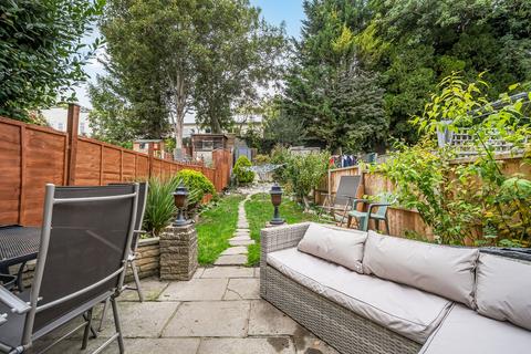 3 bedroom terraced house for sale, Chipstead Valley Road, Coulsdon CR5