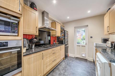 3 bedroom terraced house for sale, Chipstead Valley Road, Coulsdon CR5