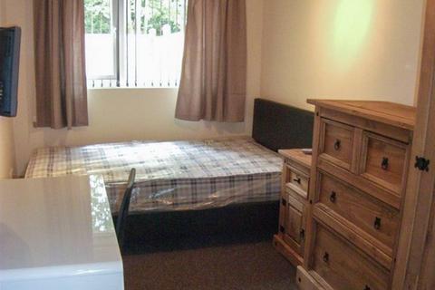 6 bedroom terraced house to rent, Hubert Road, Birmingham B29