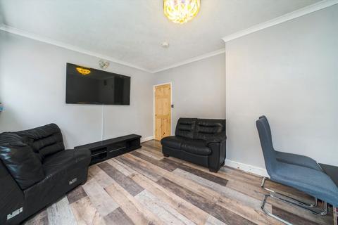 2 bedroom maisonette for sale, Somerford Grove Estate, London N16