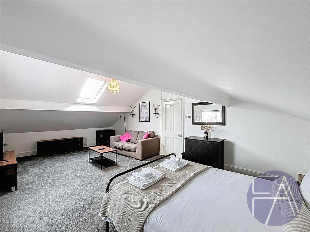 Bedroom and lounge