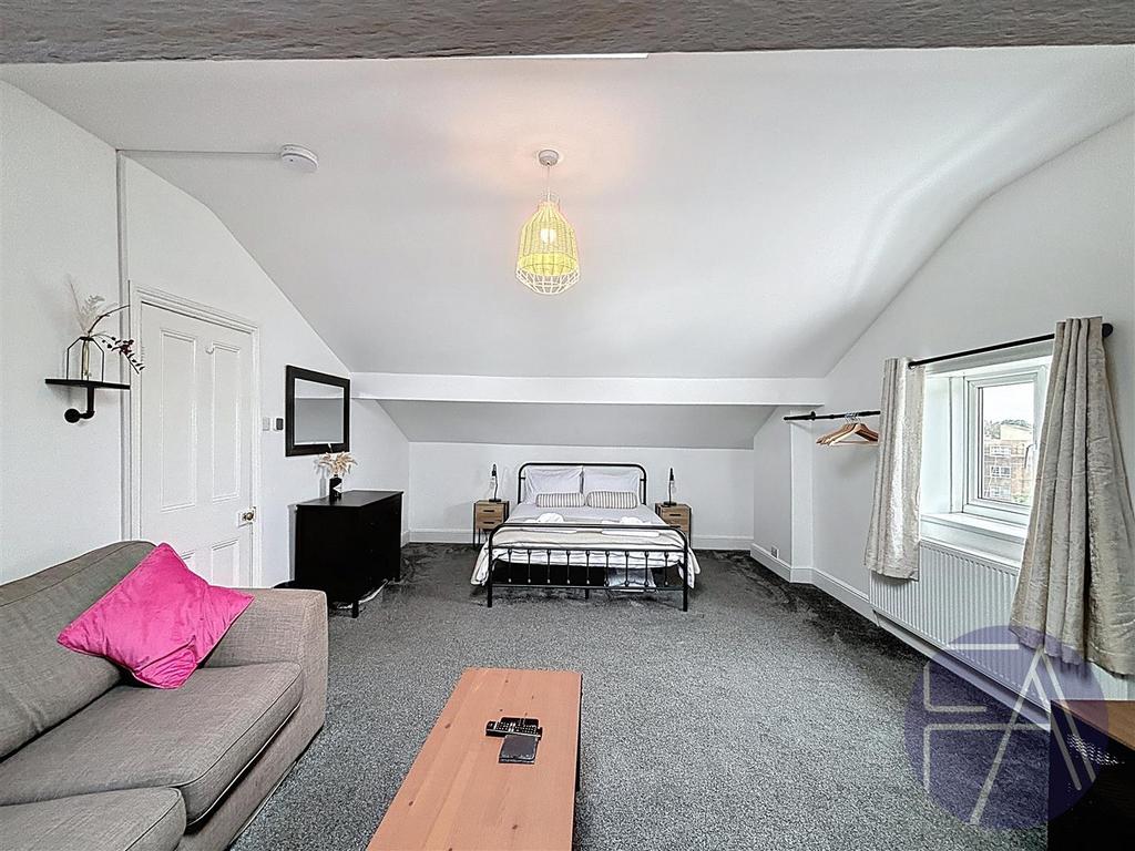 Bedroom and lounge