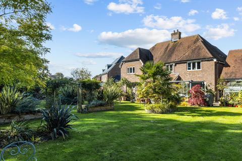undefined, Pavilion Close, Pulborough RH20