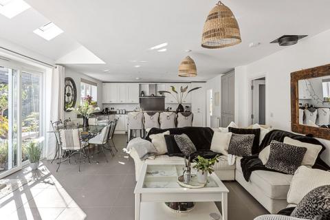 undefined, Pavilion Close, Pulborough RH20