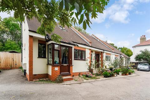 1 Bracken Mews, London, E4 7UT