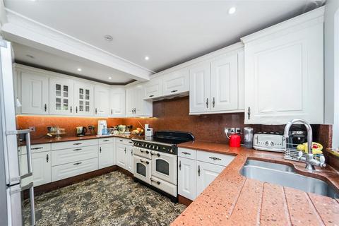 1 Bracken Mews, London, E4 7UT