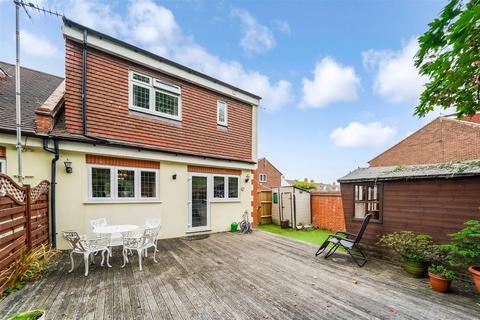 1 Bracken Mews, London, E4 7UT